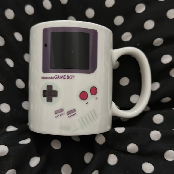 Gameboy Heat Changing Collectors 2016 Mug by Nintendo with Original Box - Picture 2 of 7